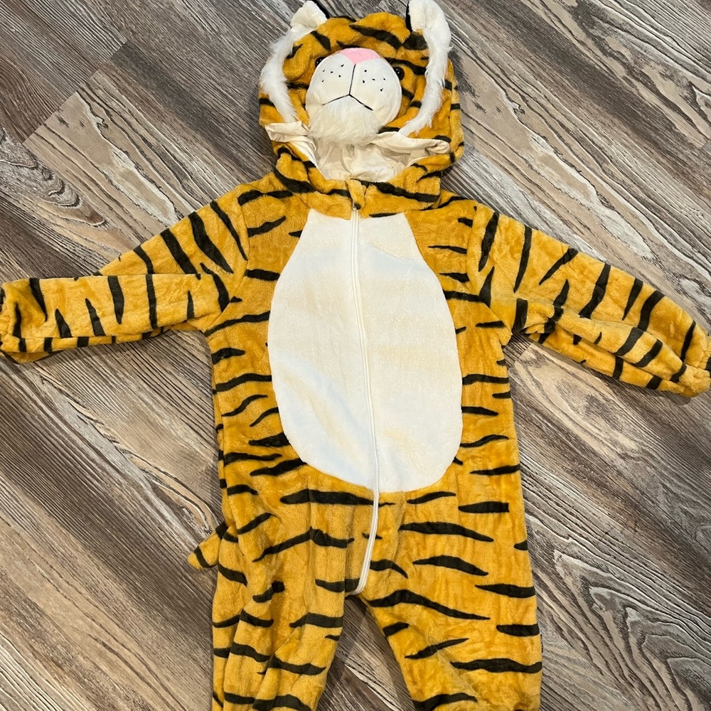 Tiger costume for 2-3yo